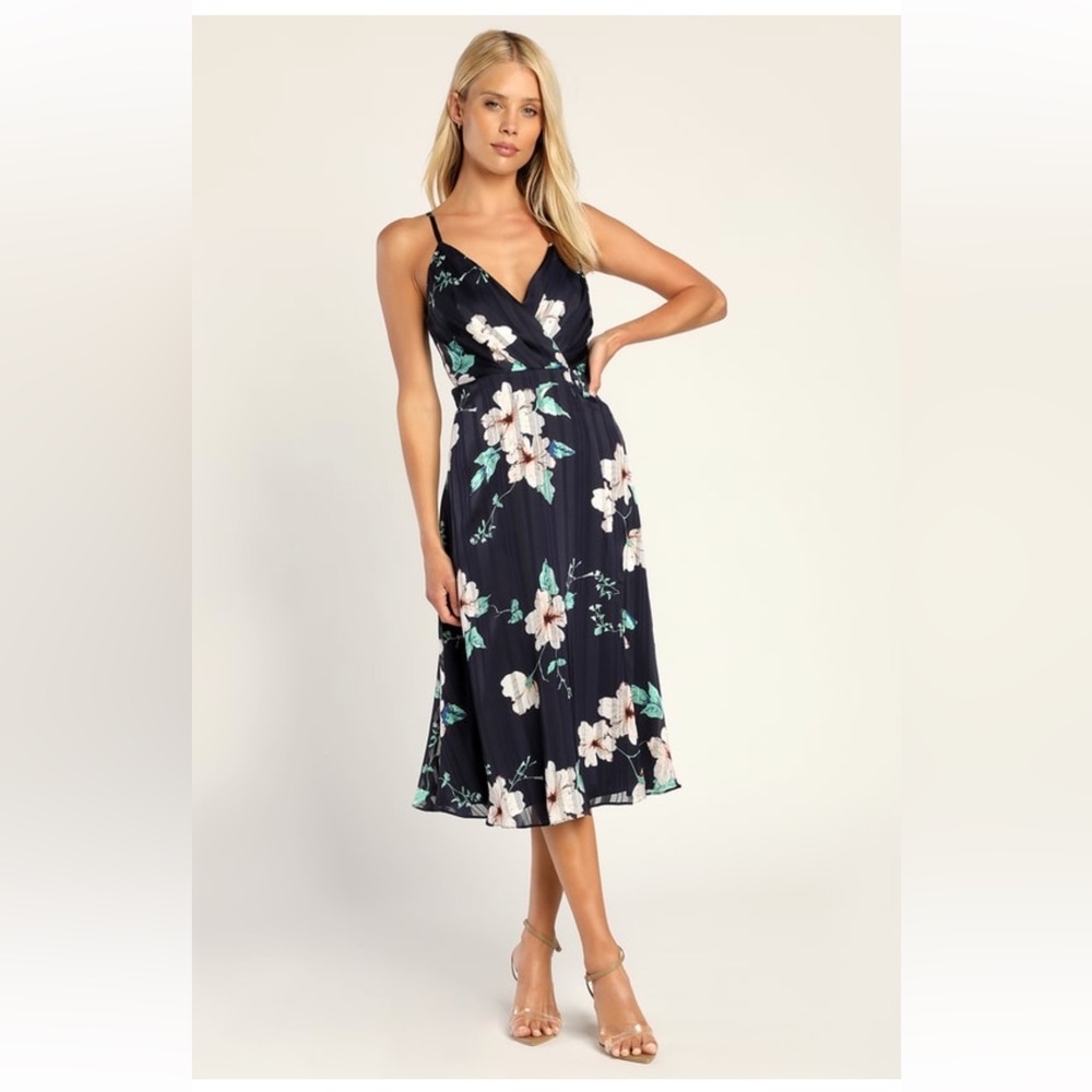 Lulu's Navy Floral Midi Dress